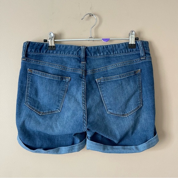 GAP | Blue Denim Real Straight Jean Shorts Sz 28 - Picture 2 of 4